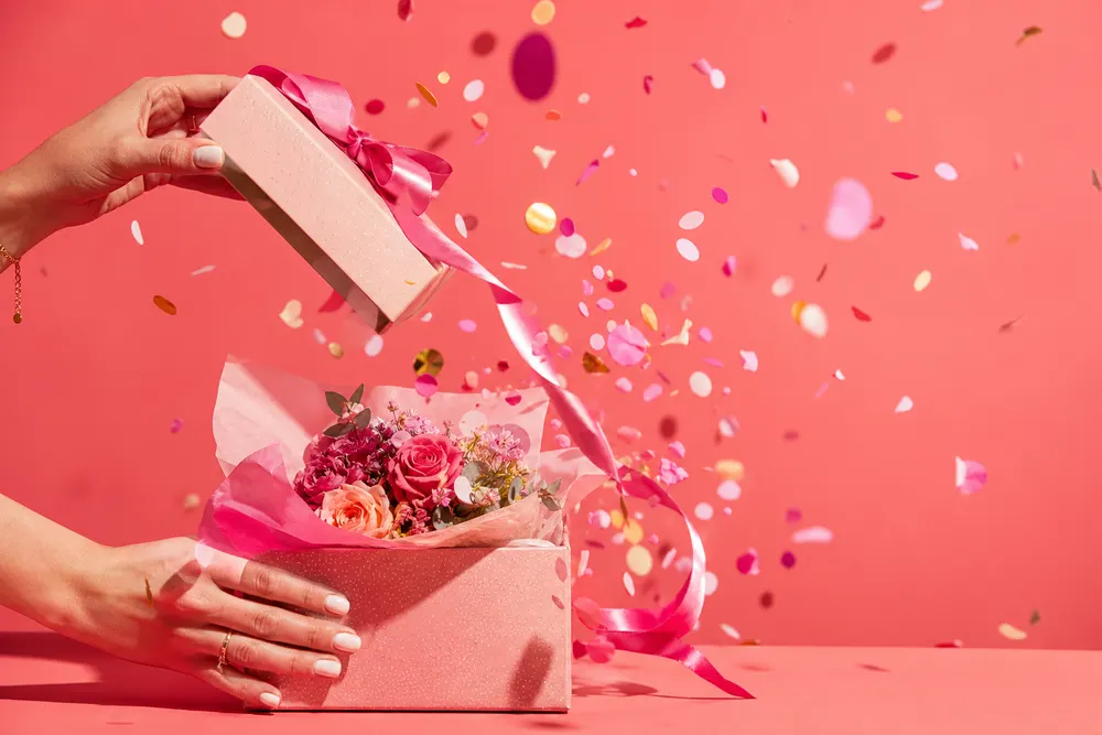 Regalo di compleanno per lei: 8 idee che fanno centro